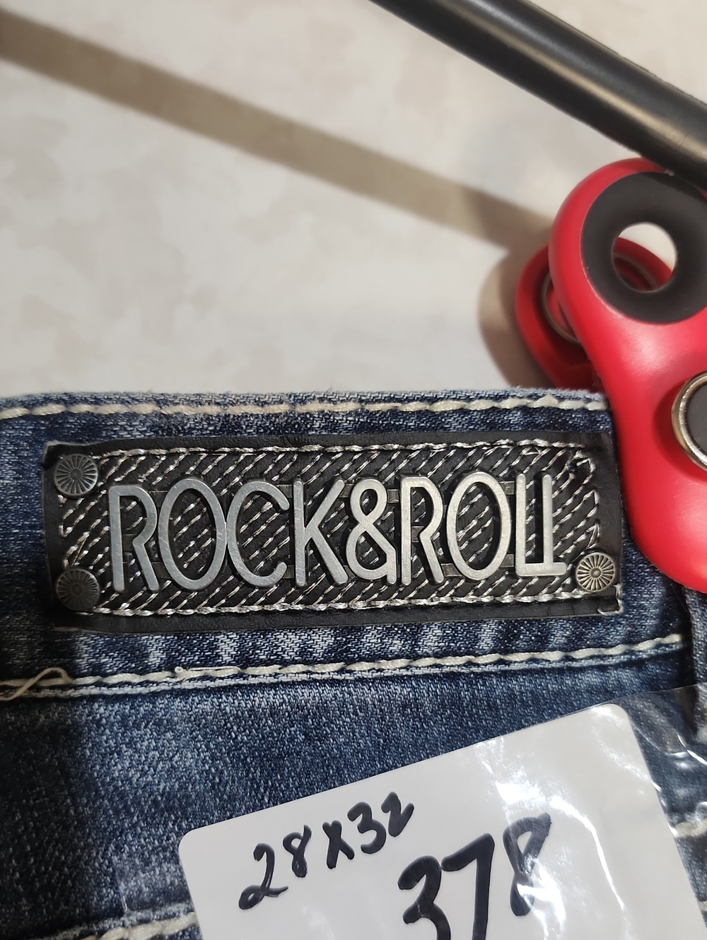 Rock & Roll Women's Jeans with Star-Striped Back Pockets 28x32 number 378 - Picture 6 of 10